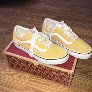 Vans Old Skool in Yellow